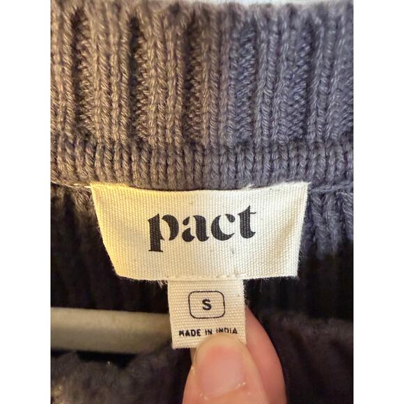 Packed women’s sweater vest, gray cable Knit organic cotton heritage piece  - Picture 4 of 9